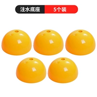 5 наполненных водой подставок