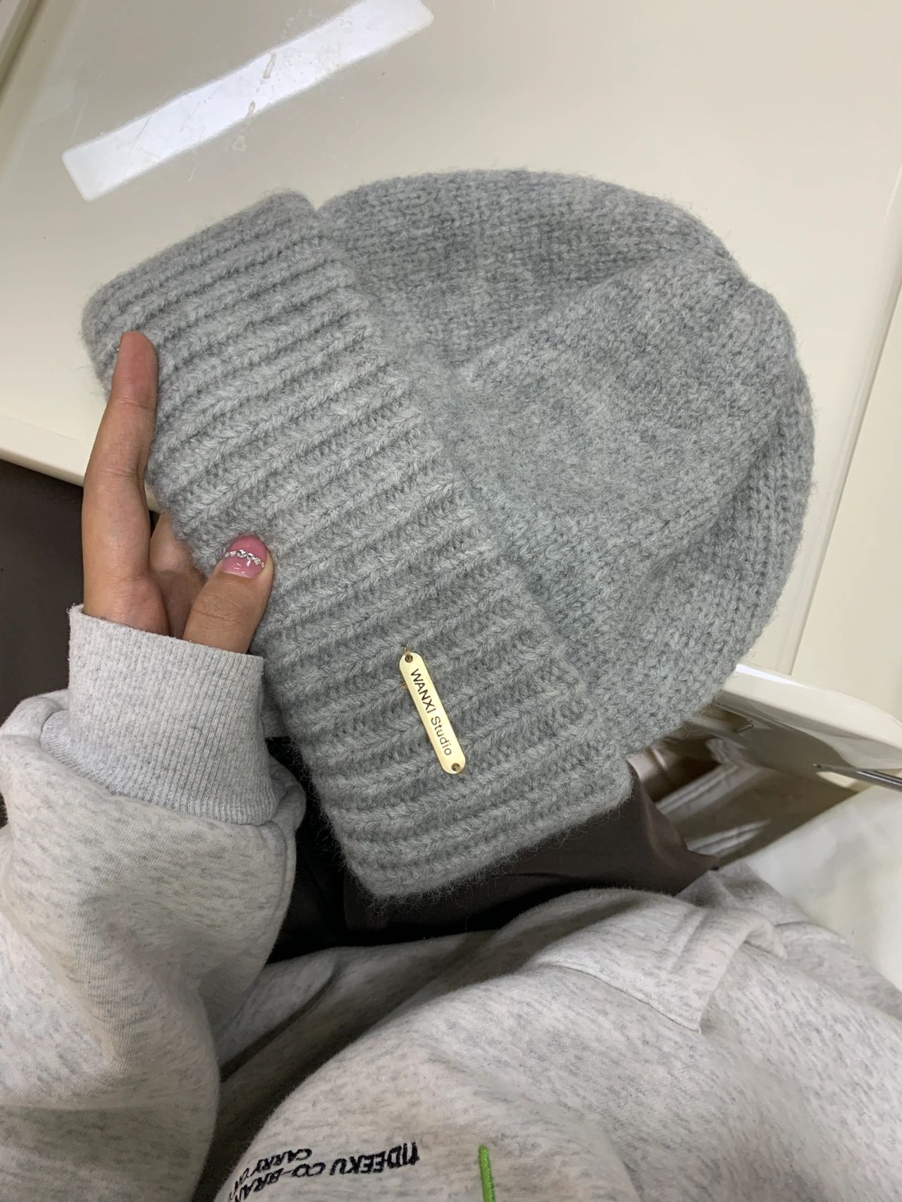 Not Kili wool Mao Line hat autumn and winter Han version Tide Metal Mark Knit Cold Hat Men 100 Loose Thickened Heaps-Taobao