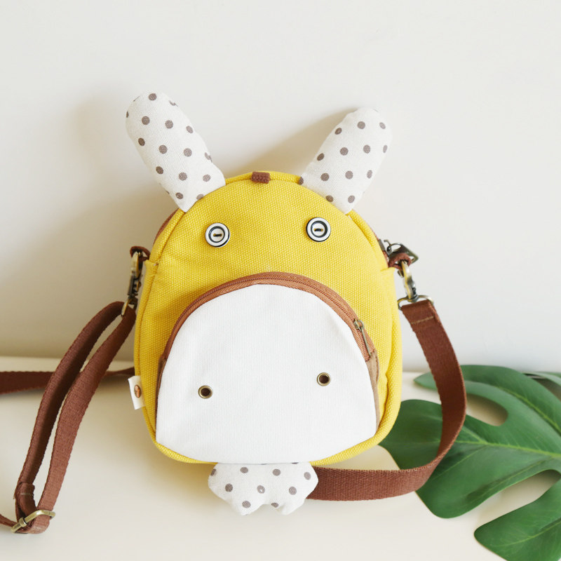 Tricolour patch Cartoon Canvas Slanted Satchel Girls Cute 100 hitch phone bag Han version fresh and slanted satchel bag