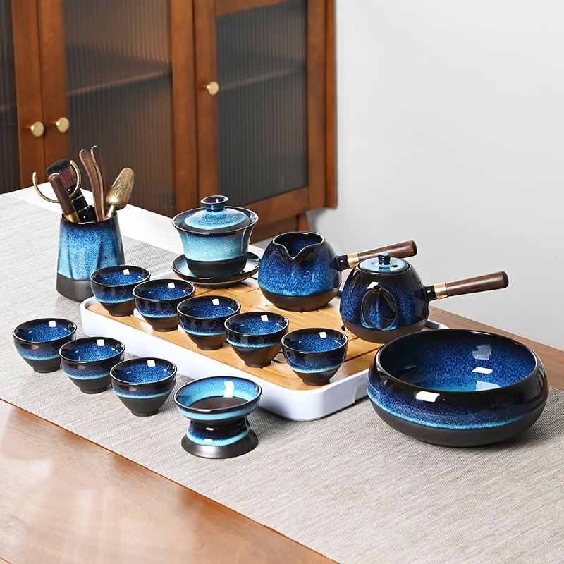 Kiln-Fired Ceramic Kung Fu Tea Set for Home Use, Complete Set with Anti-Scalding Tea Maker, Chinese Style, High-End Gift in a Gift Box