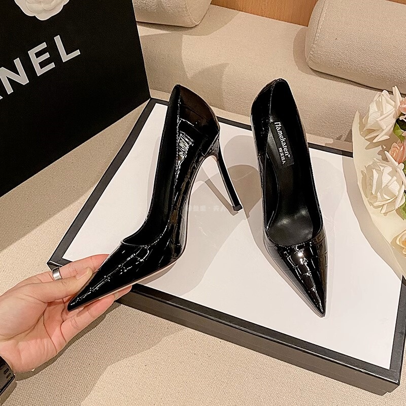Italy Sanli~ Niche Style Crocodile Pattern Stiletto Heels for Women, Patent Leather Pointed Toe Design, Professional High Heels