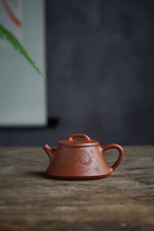 Tao Ying sand art Yixing original mine purple sand craft making pot famous full-hand original mine downslope mud drinking scoop pot 200CC