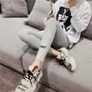 Quần legging cotton màu xám có phần eo cao, mỏng, có sọc dọc, bó sát, chỉ chín điểm quần dài mùa xuân - Khởi động cắt