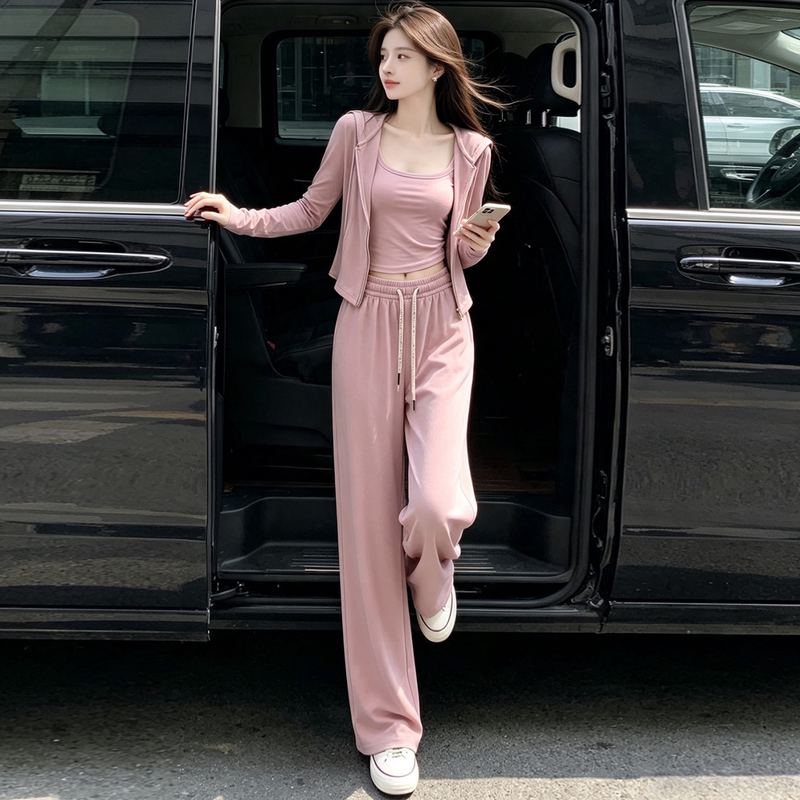 Salt-Style Gentle Pink Casual Sports Suit for Women, Autumn Spicy Girl Style Jacket, Top, Vest, Wide-Leg Pants Three-Piece Set Salt-Style Gentle Pink Casual Sports Suit for Women, Autumn Spicy Girl Style Jacket, Top, Vest, Wide-Leg Pants Three-Piece Set