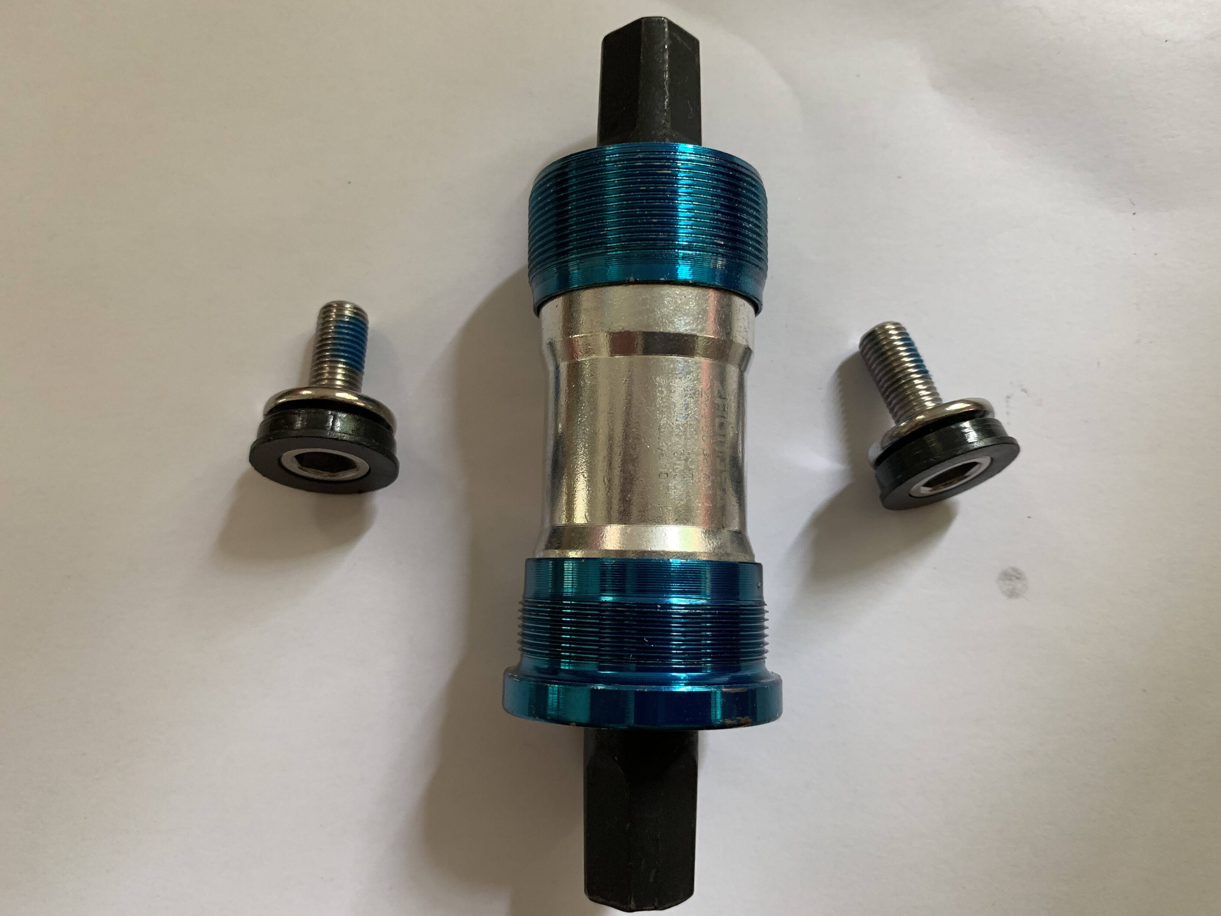 Giant ATX690DH 680 710 730 mountain bike axle