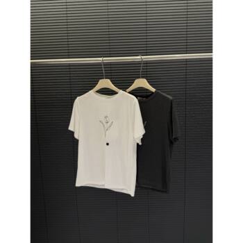 Cangmei Women's Clothing - T-Shirt with Bouquet Pattern Embroidery Design