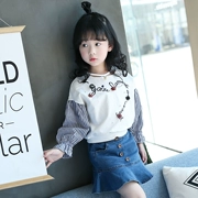 Quần áo trẻ em Hàn Quốc 2018 bé gái mùa thu mới hoa dại ba chiều yêu áo thun sọc tay dài hoa