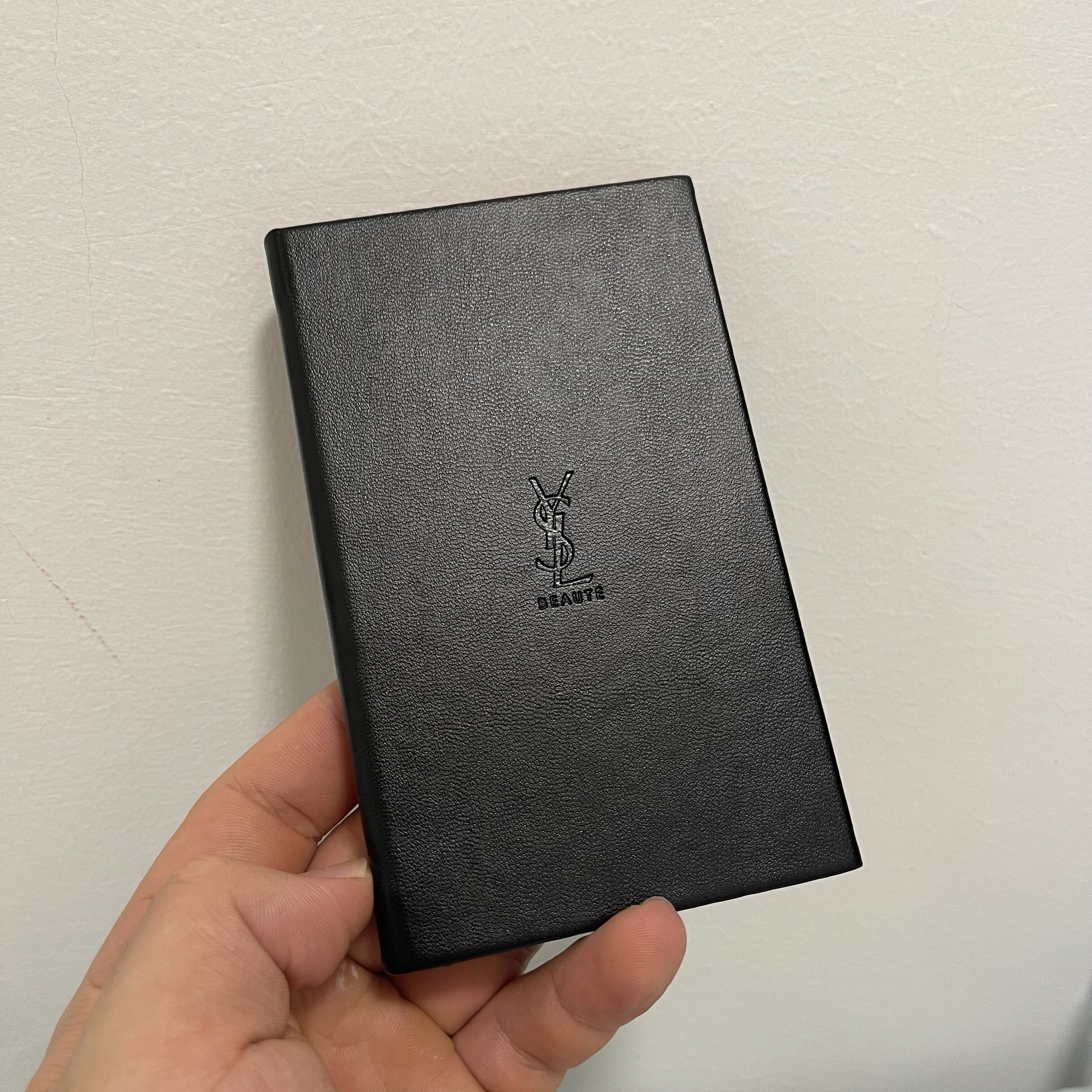 YSL Saint Laurent Beauty Makeup Special Cabinet Courtesy Girls Office Carry-on and concise Thickened Blank Diary