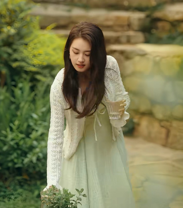 Good Rain Knows the Season, Guo Yuxin's Same Style White Hollow-Out Crochet Knit Cardigan Jacket for Women 026 Autumn Wear Good Rain Knows the Season, Guo Yuxin's Same Style White Hollow-Out Crochet Knit Cardigan Jacket for Women 026 Autumn Wear