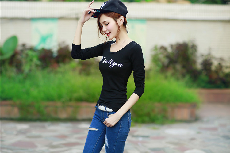 Xuân 2018 phiên bản Hàn Quốc mới của áo thun chạm đáy áo thun dài tay nữ quần áo sơ mi giảm béo chữ hoang dã áo thun đen nữ