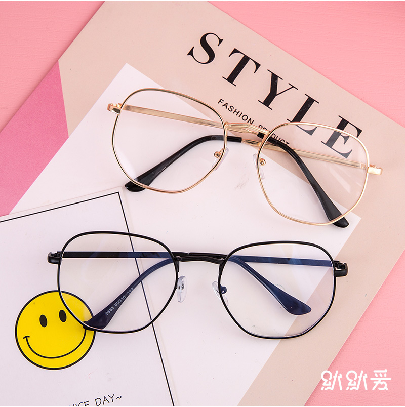 Im lặng tình yêu lưới đỏ gọng kính nữ phiên bản Hàn Quốc của thủy triều retro mặt to tròn với gọng kính đơn giản cá tính tròng kính đổi màu