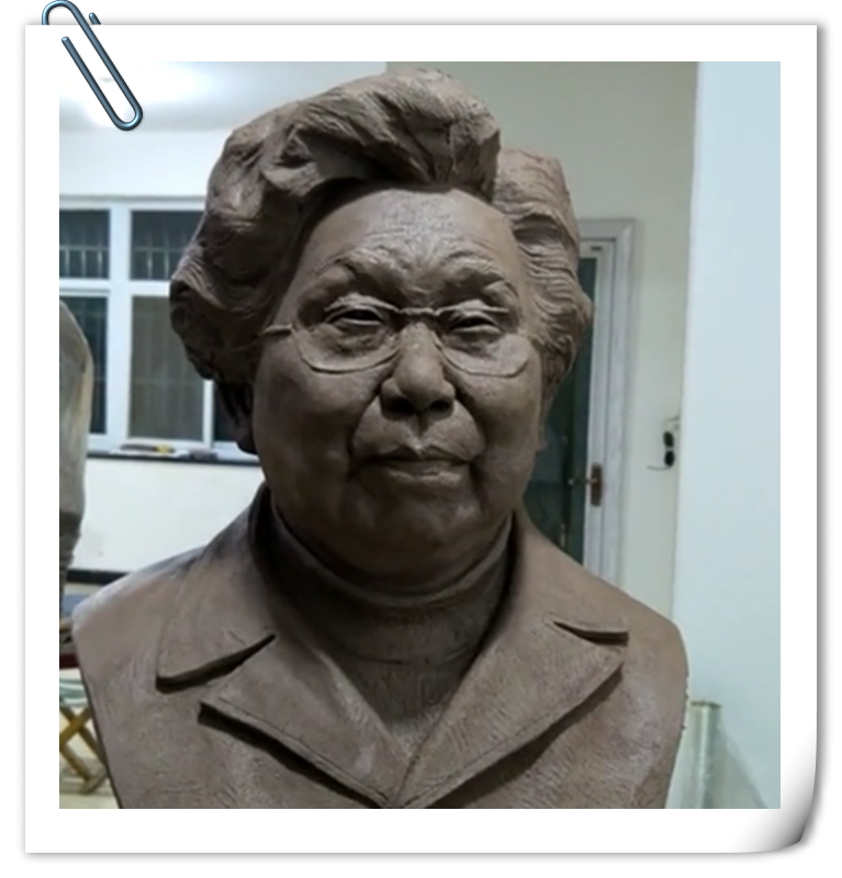 Clay realistic avatar custom model Mud model carving various craft gifts decoration Mud real-life doll