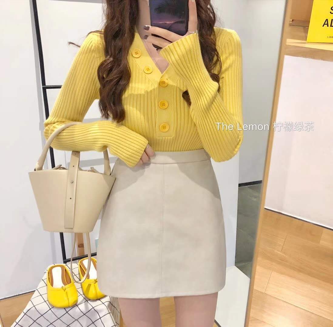 BettyChow Apricot Chic Nút sang trọng V-cổ dài tay đan hàng đầu đan áo len mỏng mới áo khoác len nữ