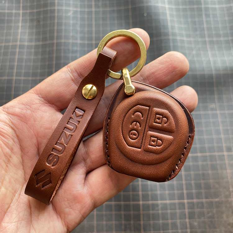 Suitable for Suzuki Swift, Alto, Ciaz, Jimny, Sx4 Key Covers, Handmade Leather Key Cases Suitable for Suzuki Swift, Alto, Ciaz, Jimny, Sx4 Key Covers, Handmade Leather Key Cases