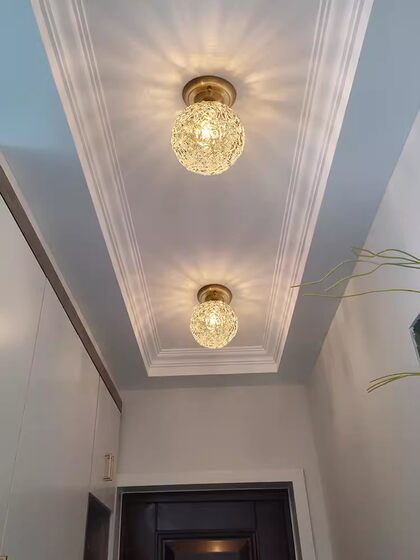 Nordic Golden Light Luxury Hallway Lamp, Modern Minimalist Internet-Famous Personalized Creative Corridor Balcony Entrance Crystal Lamp