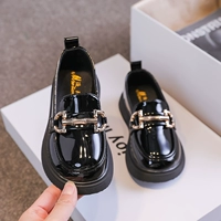 Пряжка-цепочка черного цвета