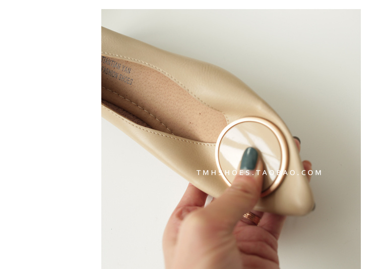 2019 đầu xuân chuẩn bị nông miệng microfiber da mềm mại và thoải mái kim loại khóa thấp giày đơn giày - Giày cắt thấp giày boot nữ cổ cao