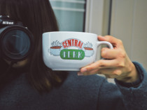 (In stock)Homemade old friends peripheral central perk 600ml large capacity ceramic mug bowl cup