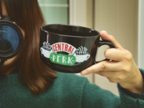 (Spot) Homemade Old Friend Remember Central Perk 600ml Large Capacity Ceramic Mark Cup Bowl