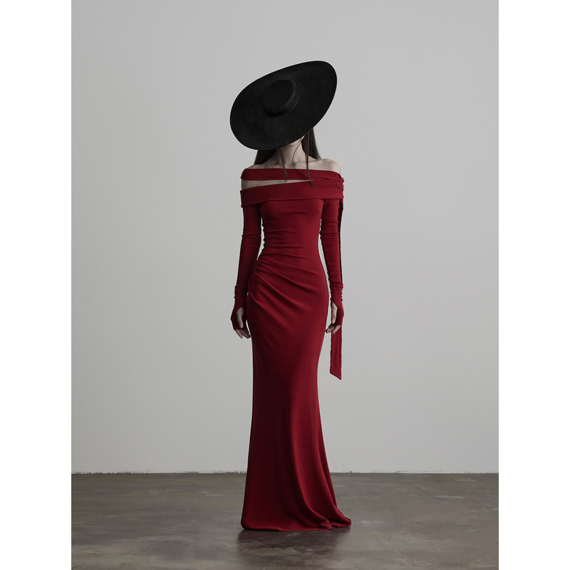 Indulge's French-Style One-Shoulder Slim-Fit Waist-Cinching Knitted Long-Sleeve Dress, Elegant Long Dress Indulge's French-Style One-Shoulder Slim-Fit Waist-Cinching Knitted Long-Sleeve Dress, Elegant Long Dress
