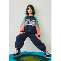 Pear small leisure childrens clothing 2021 autumn new children plus velvet trousers two-piece color casual sports suit