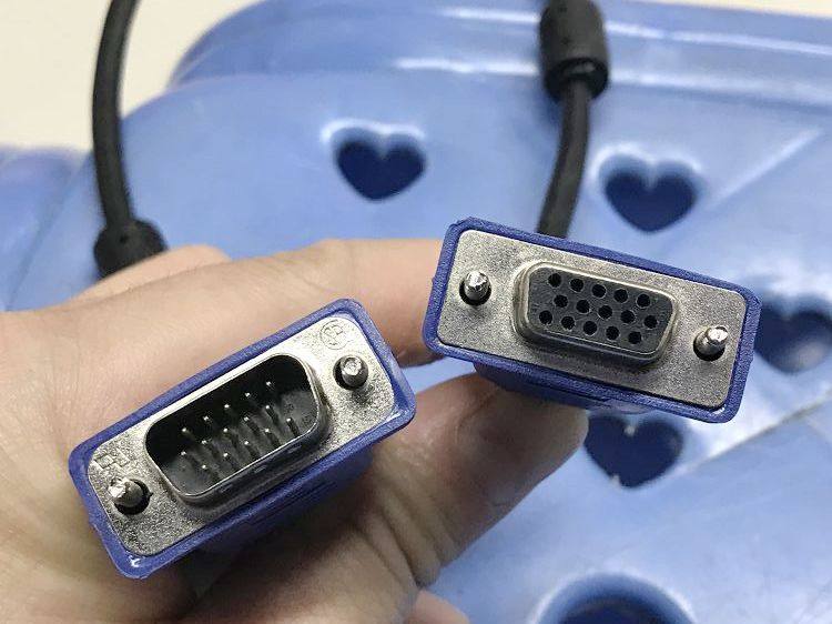 Short VGA cable Male to female double magnetic ring Full copper core Double screen shield Solid core small black clip Automatic machine welding plug