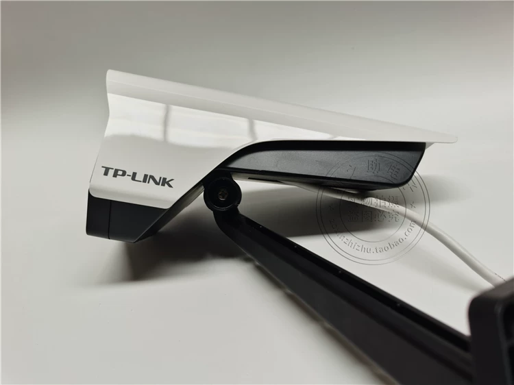 TP-LINK [TL-IPC586FP-A 8 МП, 3х кратное зоом, двойной свет, полноцветный PoE цилиндр видеокамера]