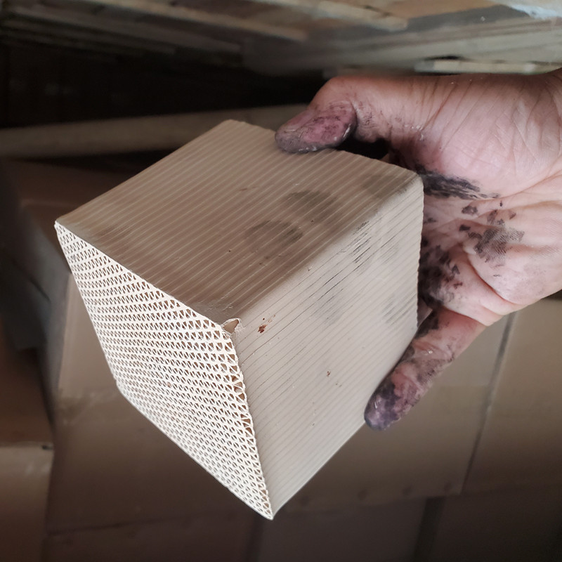 Adsorption desorption exhaust gas purification special 13X honeycomb zeolite molecular sieve