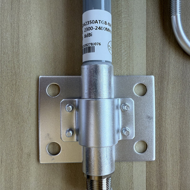 Microhard Pmddl2350 Data Transmission and Image Transmission High-Gain Fiberglass Antenna with Stable Transmission and Long Distance