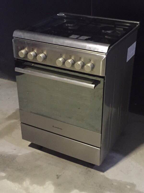 Italian imported ARISTON ARISTON A6TMH2F (X) IL freestanding oven stove