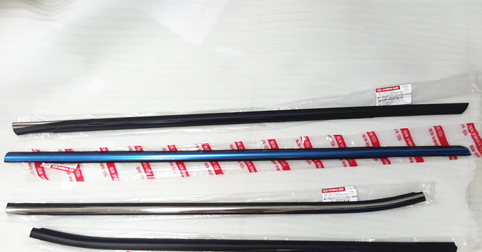 KIAK2 KIAK2 K3 Forreedy lion Run wise running car door Outer press strip window plated strip glass Outer press strip