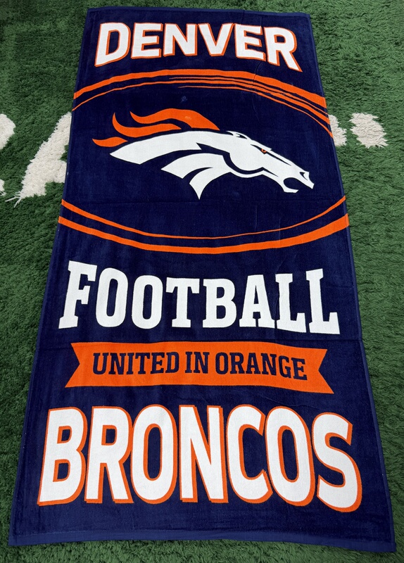 Extra Large Sports Towel, Pure Cotton Large Bath Towel, Sweat-Wiping Swimming Fitness Equipment, Colorful, Suitable for Nfl Ncaa Extra Large Sports Towel, Pure Cotton Large Bath Towel, Sweat-Wiping Swimming Fitness Equipment, Colorful, Suitable for Nfl Ncaa