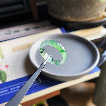 No. 15 burmese natural a-grade jade ring, ice species, floating green, spicy green, emerald color, white ice transparent ring certificate