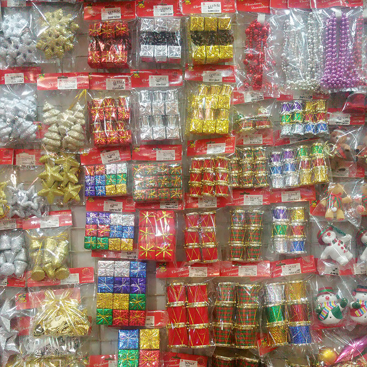 Christmas decorations Christmas tree pendant bow snowman tree top star gift bag color ball Christmas old man ribbon