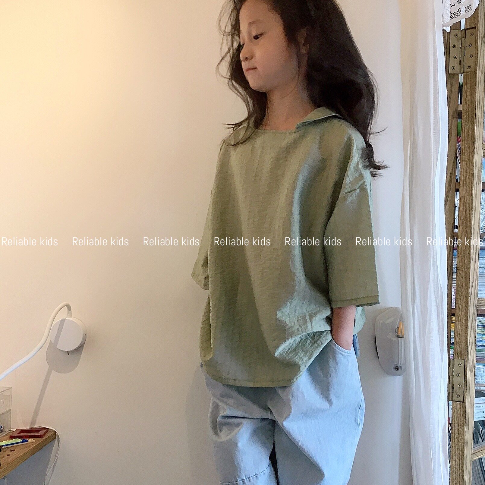 Retro green petals of the Retro green petals of the Palaetian Green Petals of the Palaetian Green Petals