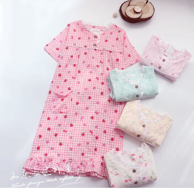 Mùa xuân và mùa hè bông gạc đôi nightdress nữ ngắn tay bông gạc tươi và đáng yêu hoa dài váy nhà phần mỏng