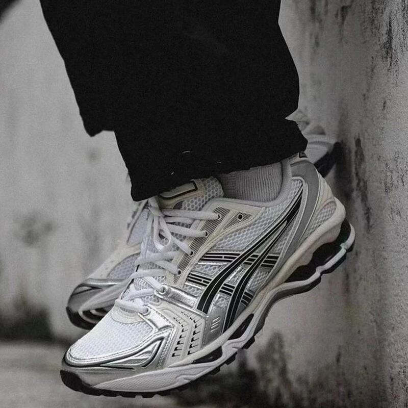 26 New Models of Kayano14 Co-Branded Mesh Retro Running Shoes for Men and Women, White, Black and Silver Breathable Casual Sports Shoes, Trendy