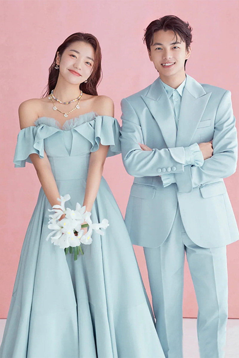The new location travel theme wedding photography photography clothing art photo small fresh couple photo blue suit