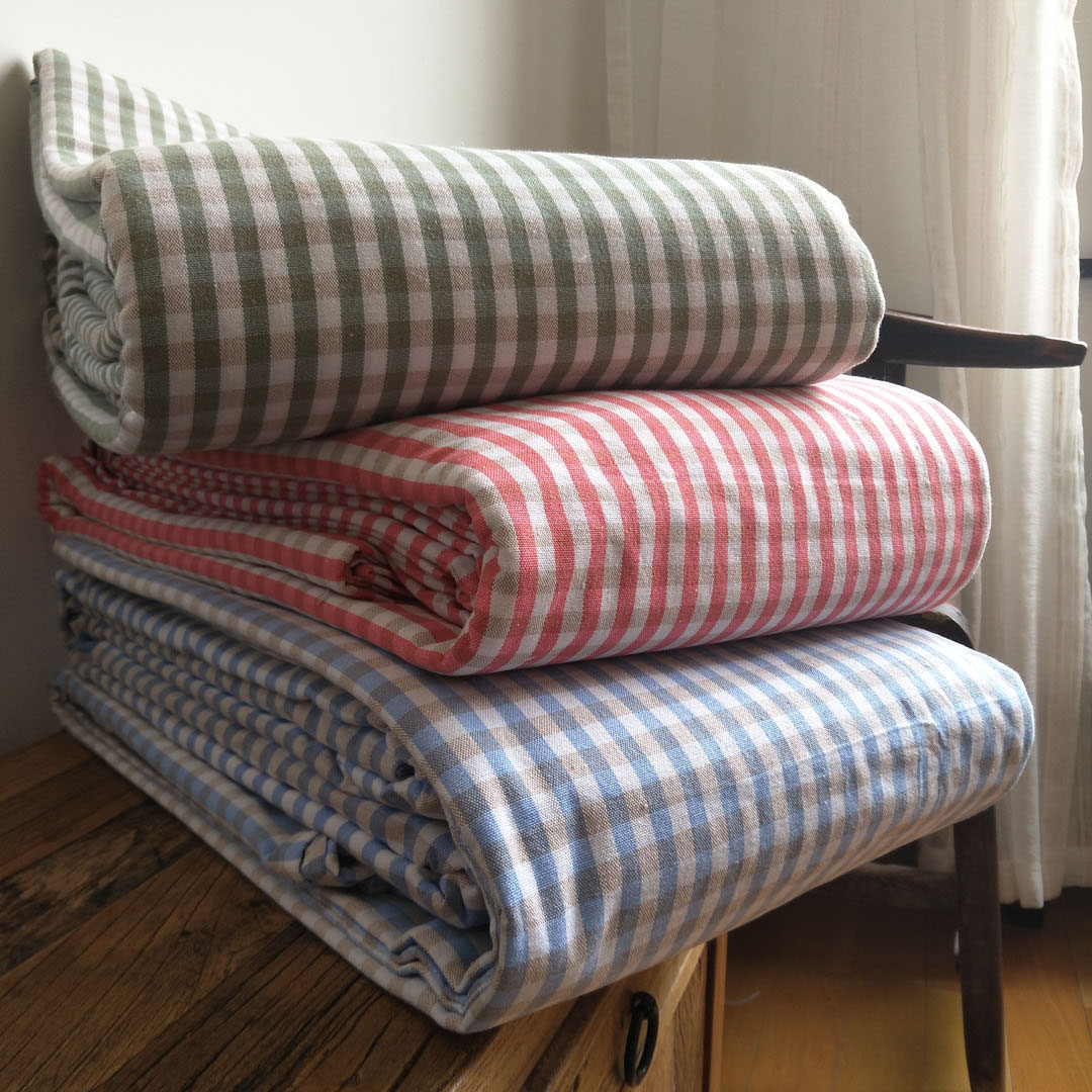 (Liu Tai Sister's Home) One also approved a new version of the old crude cloth for four sets of special prices