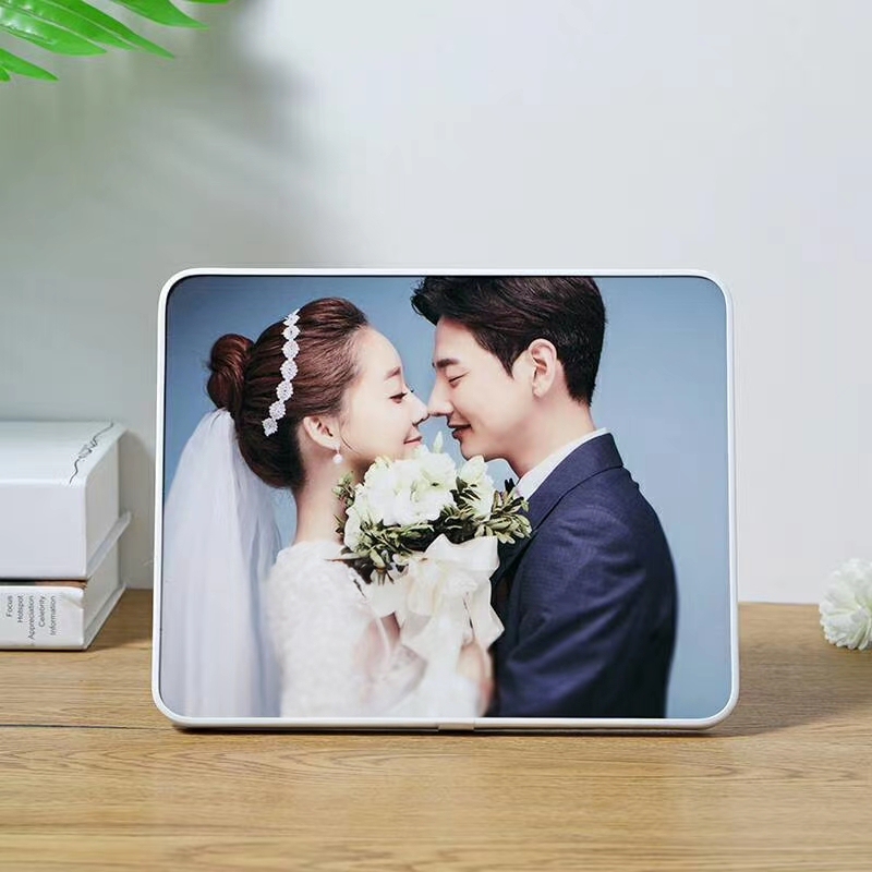 Photo Frame Studio Style Simple Modern Edged Raffia Crystal Display Stand 7inch Wall-Mounted 24-Inch Size