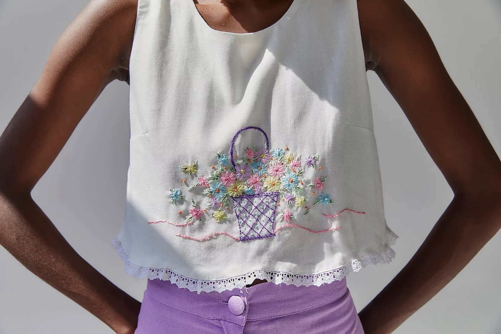 Small red book Lu Meng with the same TACH Beautifully Broken Flower Embroidered inside a jacket jacket