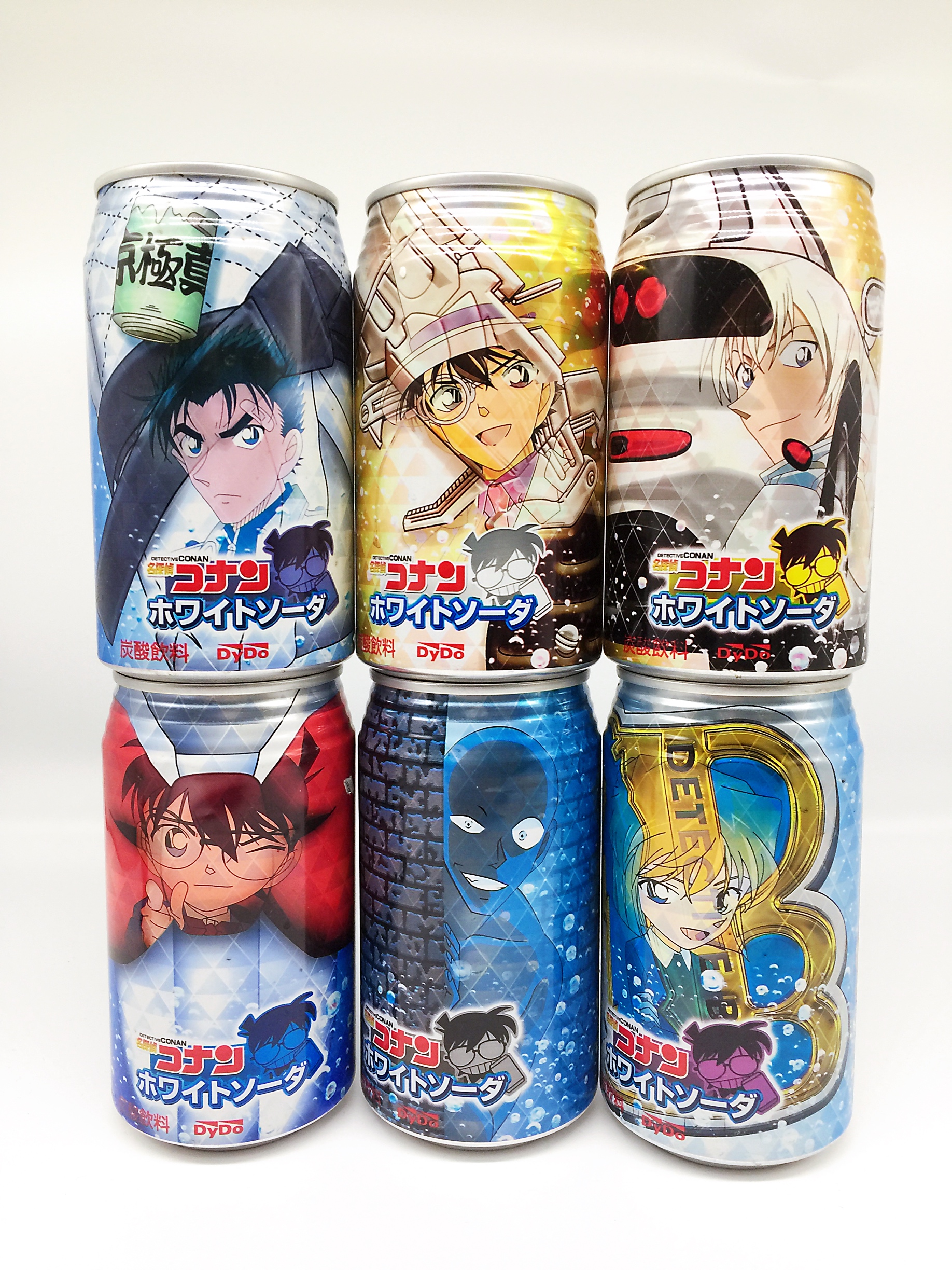 The first generation of Japan limited DyDo detective Conan soda can collection