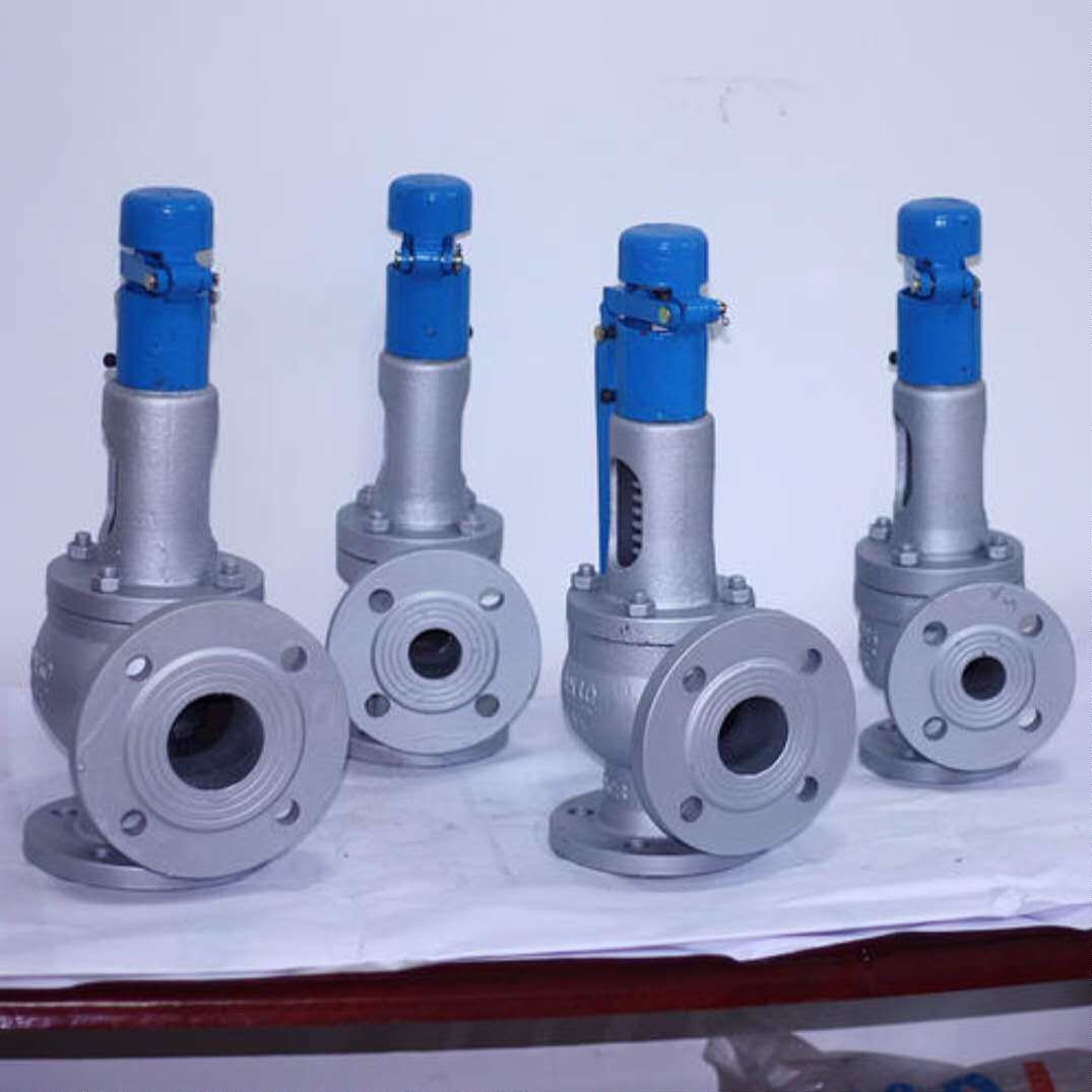 Guangyi stainless steel safety valve flange connection micro-opening type 304PN16 spring pressure relief valve fully closed handle