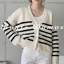 France Rouje Damas 100 lapped V collar Coloured striated single row of loose long sleeve knit sweater cardiovert jacket
