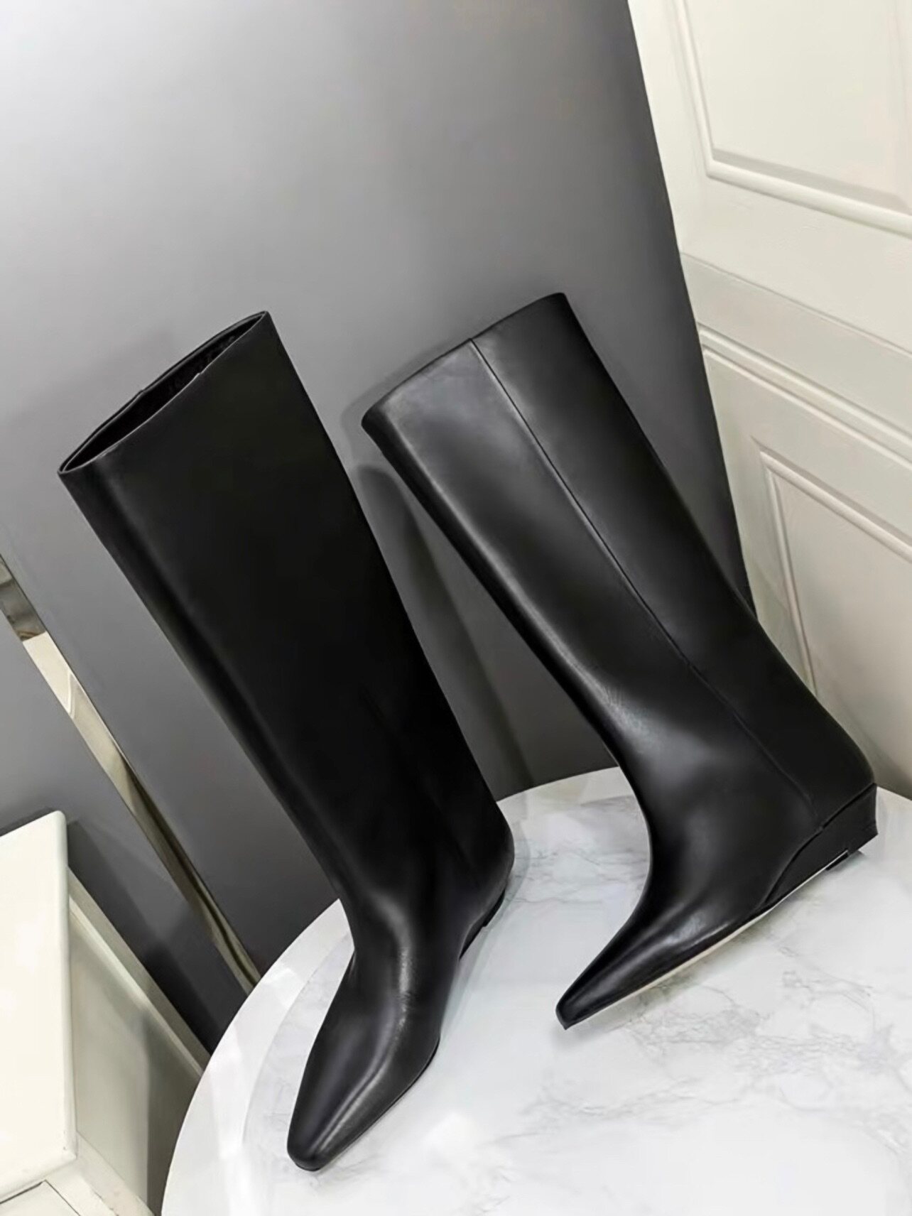 Западные Boots 尖头长筒靴女不过膝2025夏季新款时髦感显瘦高筒靴直筒复古骑士靴
