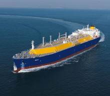 2021年天然气期货价格走高以及原油供应持续过剩，促使美国页岩气企业加大天然气开采和产量。页岩气生产商正在增加对天然气的资金投入，这与以往不同，原因是预...