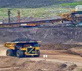 据能源公司统计：自2014年以来，随着加拿大钻井数量的不断萎缩，当地的石油商数量已经减少了17.5%