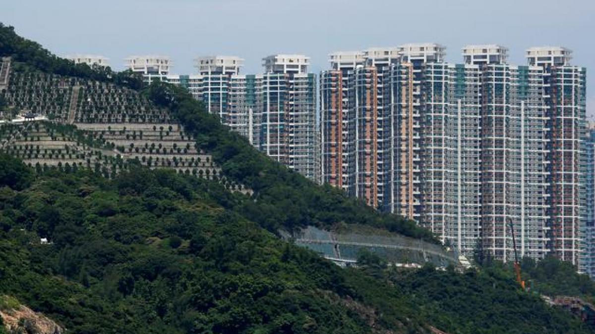 恒指期货价格走势分析，香港最新经济数据，香港抗议活动及股票市场影响，香港最新财经新闻，恒指行情走势分析，恒指期货行情分析