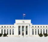 如果通胀看起来真的很好，他们可能会在今年下半年降息约50个基点。这种想法可能...