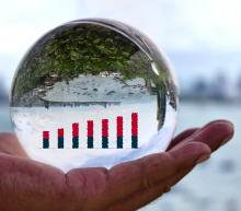 在日内早些时候欧元兑美元汇率升至2022年3月以来的最高水平后，华尔街策略师迅速上调了对欧元目标价格的预测。 因为他们认为...